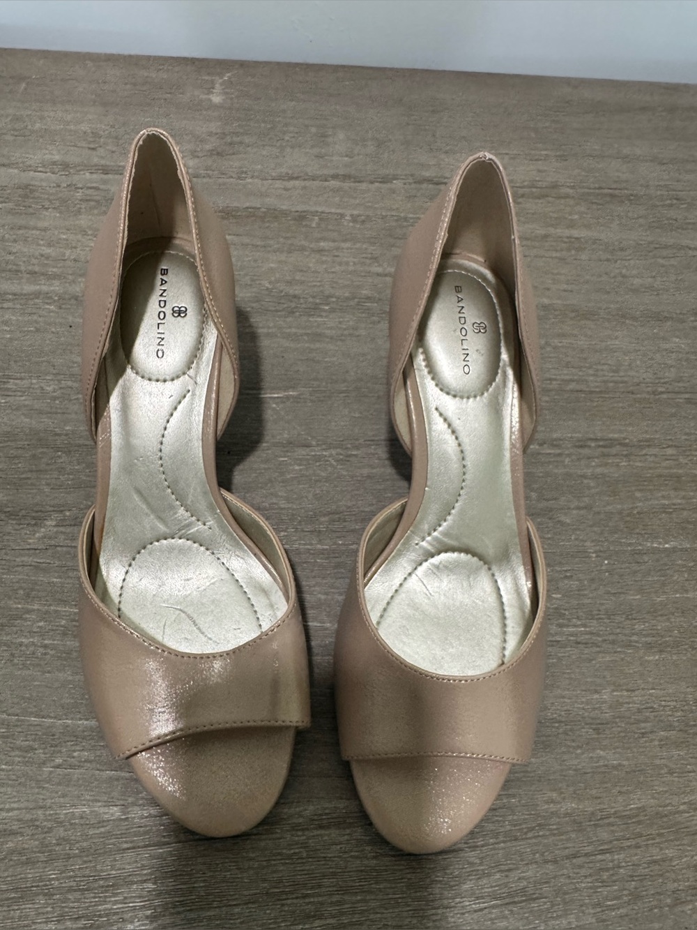 Bandolino Nude Open-Toe Mid Heel Pumps | Good Used Condition - Picture 3 of 7